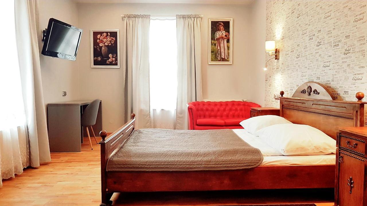 Euro Aparthotel Тарнов Екстериор снимка