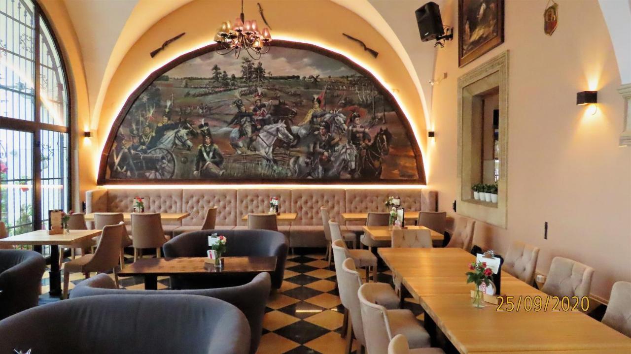 Euro Aparthotel Тарнов Екстериор снимка