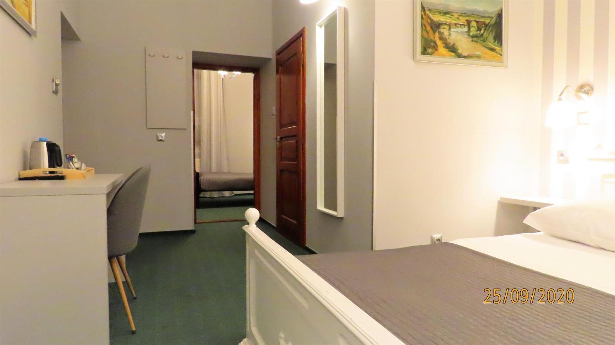 Euro Aparthotel Тарнов Стая снимка